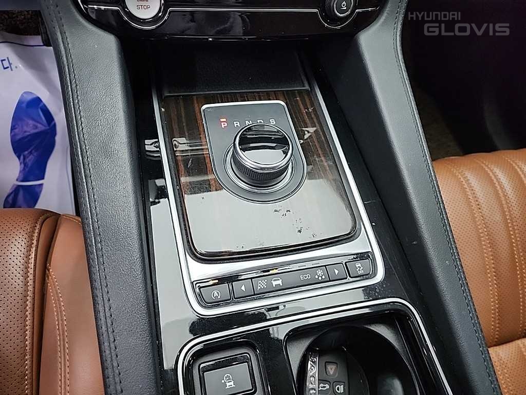 JAGUAR F-PACE 2.0 20d AWD