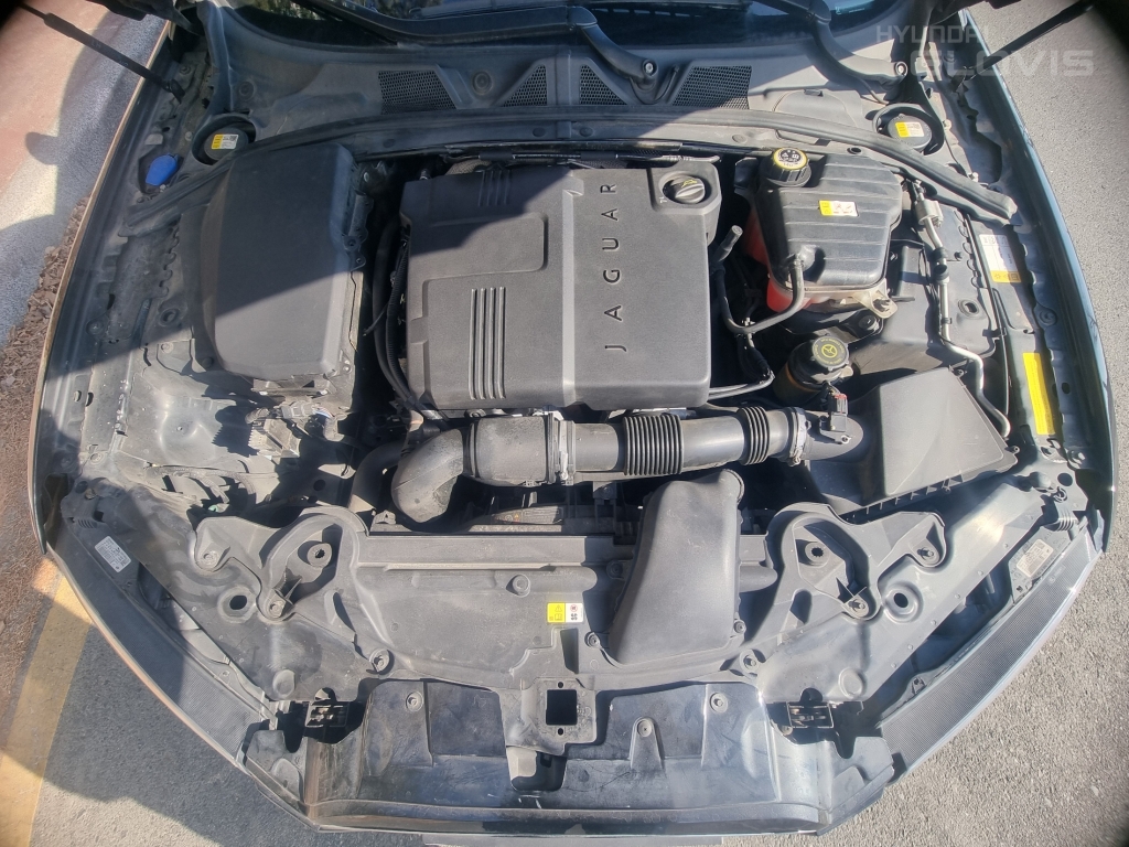 JAGUAR XF 2.2D