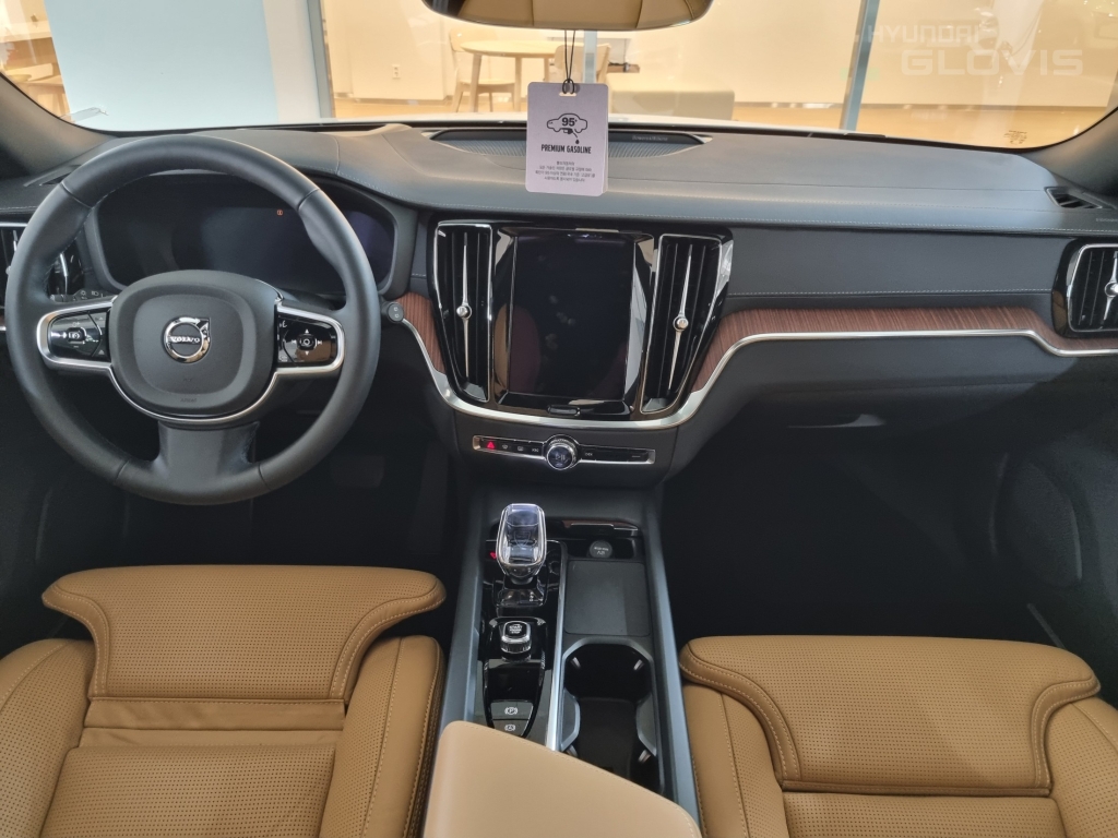 VOLVO V60 Cross Country (2nd Generation) 2.0 B5 AWD