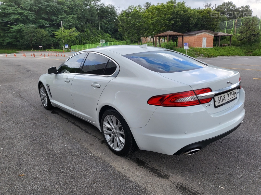JAGUAR XF 3.0 V6 SC