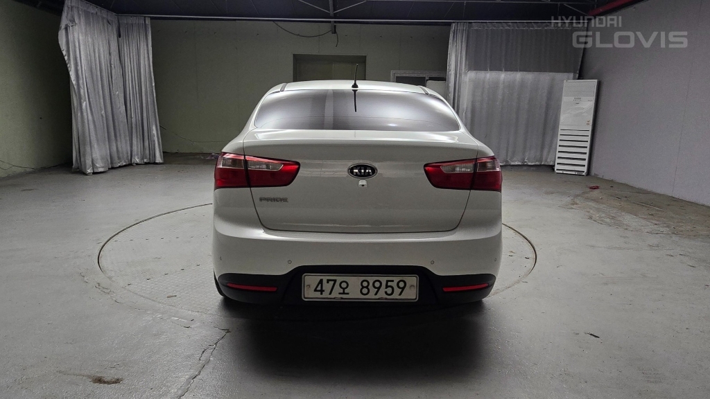 KIA All New Pride 4Door 1.4 MPI