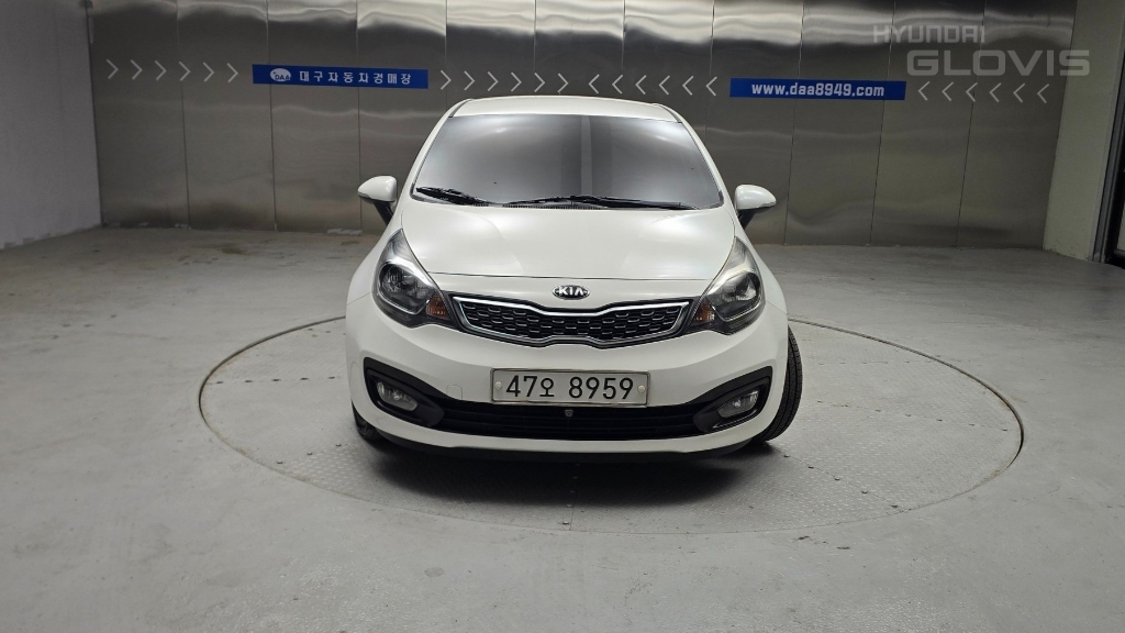 KIA All New Pride 4Door 1.4 MPI