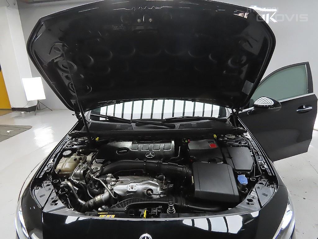 BENZ A-Class (4th Generation) A220 Sedan