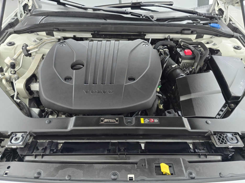 VOLVO V60 Cross Country (2nd Generation) 2.0 B5 AWD