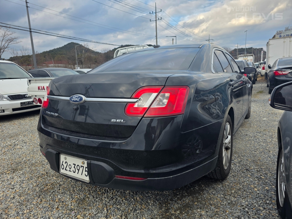 FORD Taurus (6th Generation) 3.5