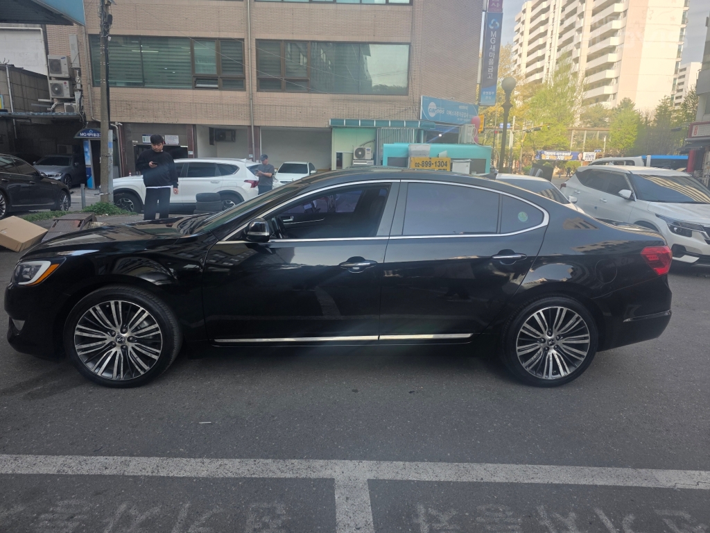 KIA K7 Prestige 3.3 GDI