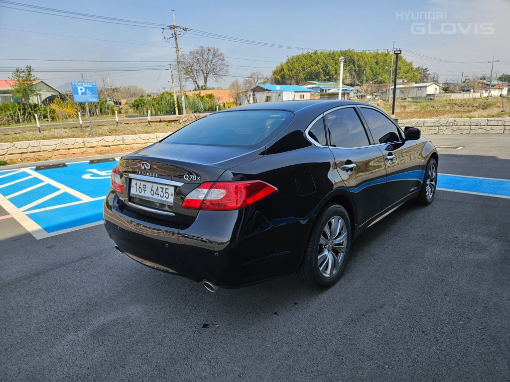INFINITY M (4th Generation) M37 X