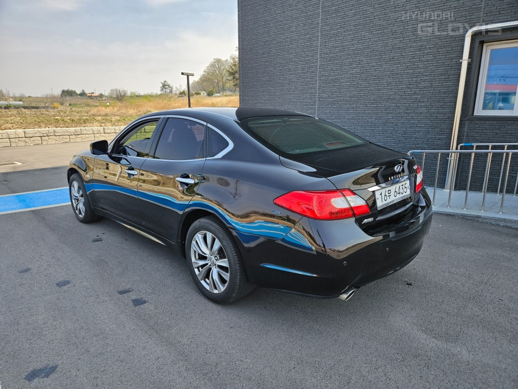 INFINITY M (4th Generation) M37 X