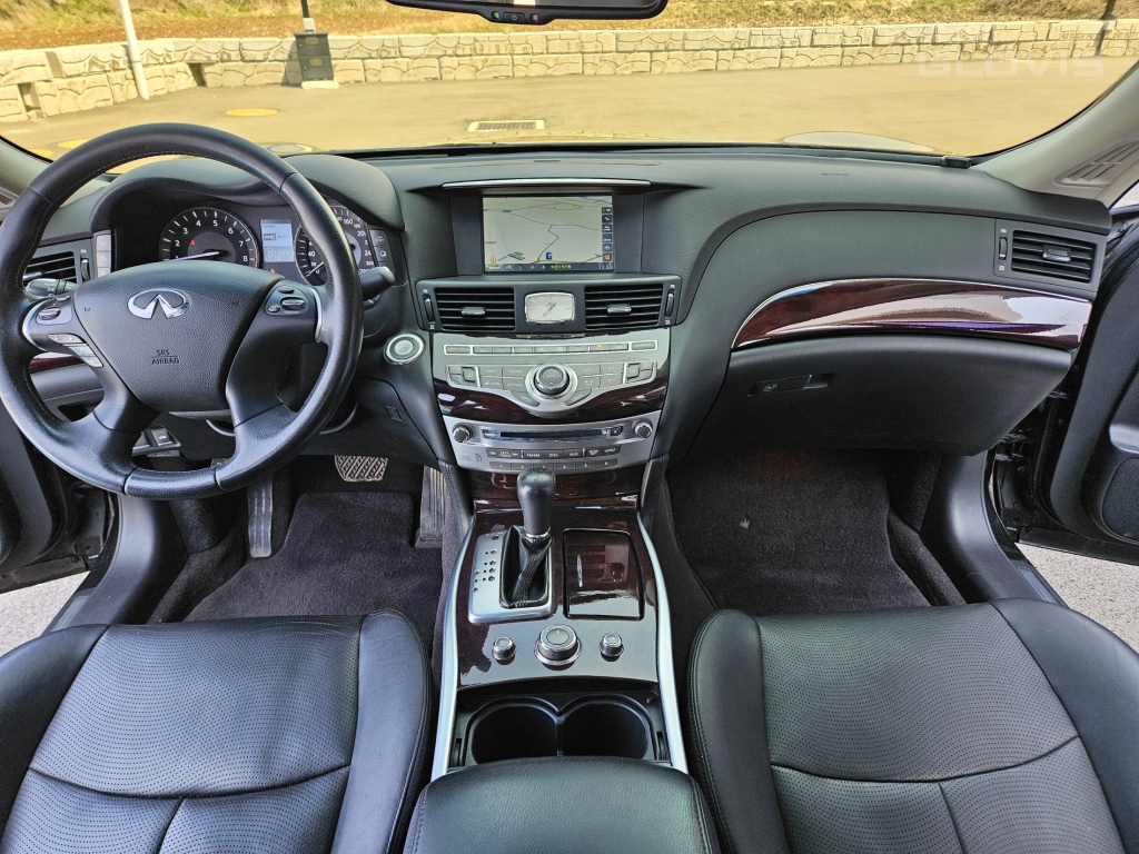 INFINITY M (4th Generation) M37 X