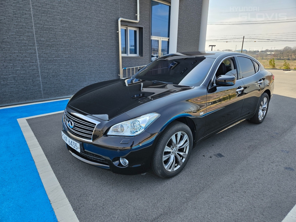 INFINITY M (4th Generation) M37 X