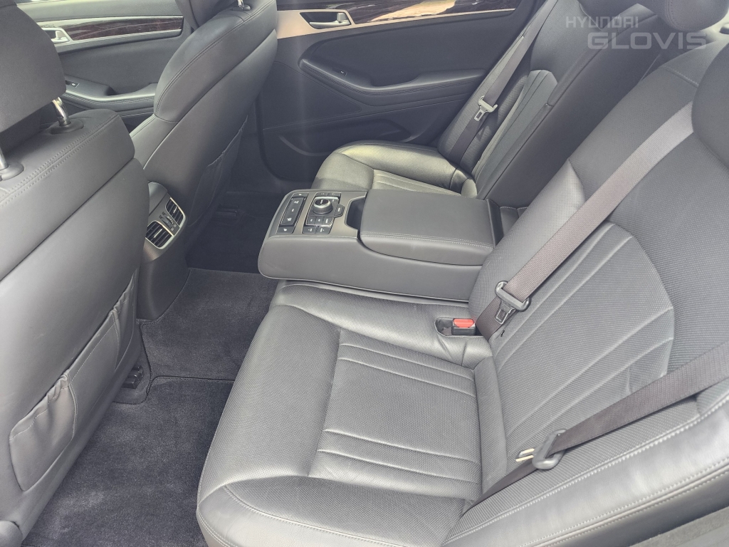 HYUNDAI Genesis DH G330