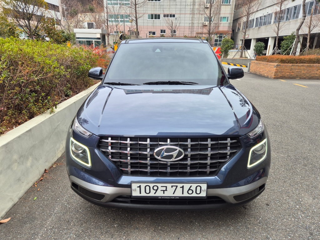 HYUNDAI Venue Smart
