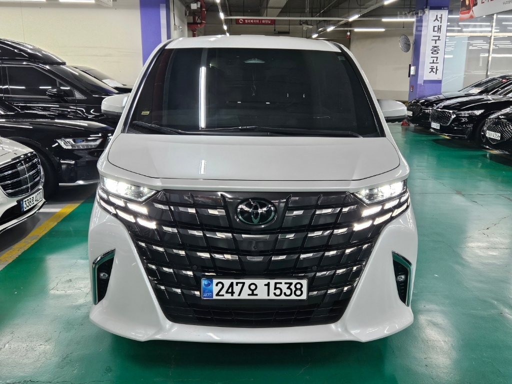 TOYOTA Alphard (4th Generation) 2.5 HEV AWD