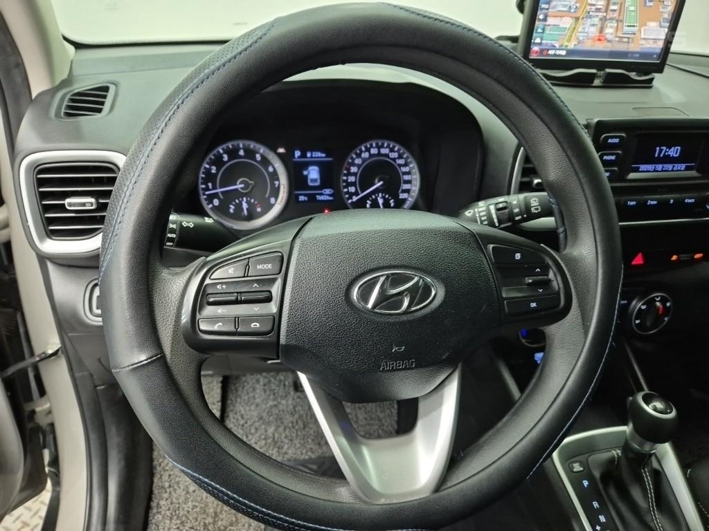 HYUNDAI Venue Smart