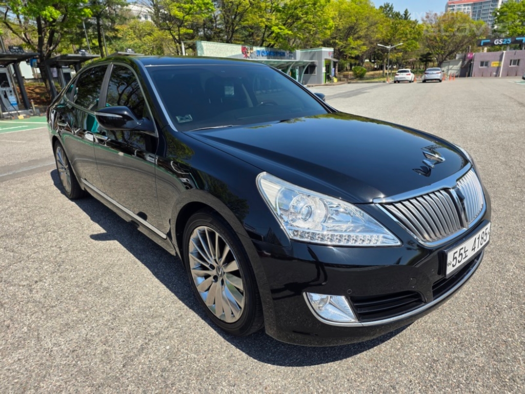 HYUNDAI Ecuus (New Model) VS380
