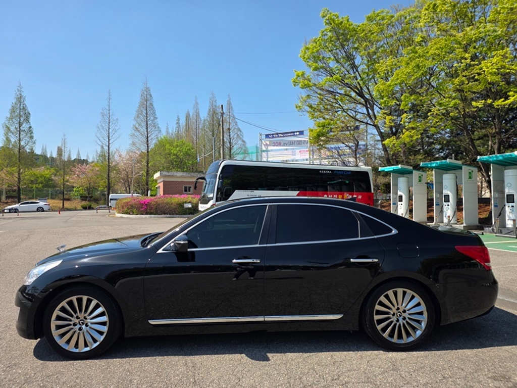 HYUNDAI Ecuus (New Model) VS380