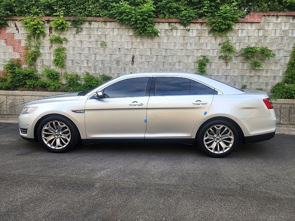 FORD Taurus (6th Generation) 2.0 Ecoboost