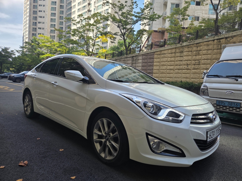 HYUNDAI I40 Saloon 2.0 GDI