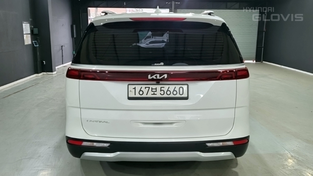 KIA New Carnival 9-Seater Diesel