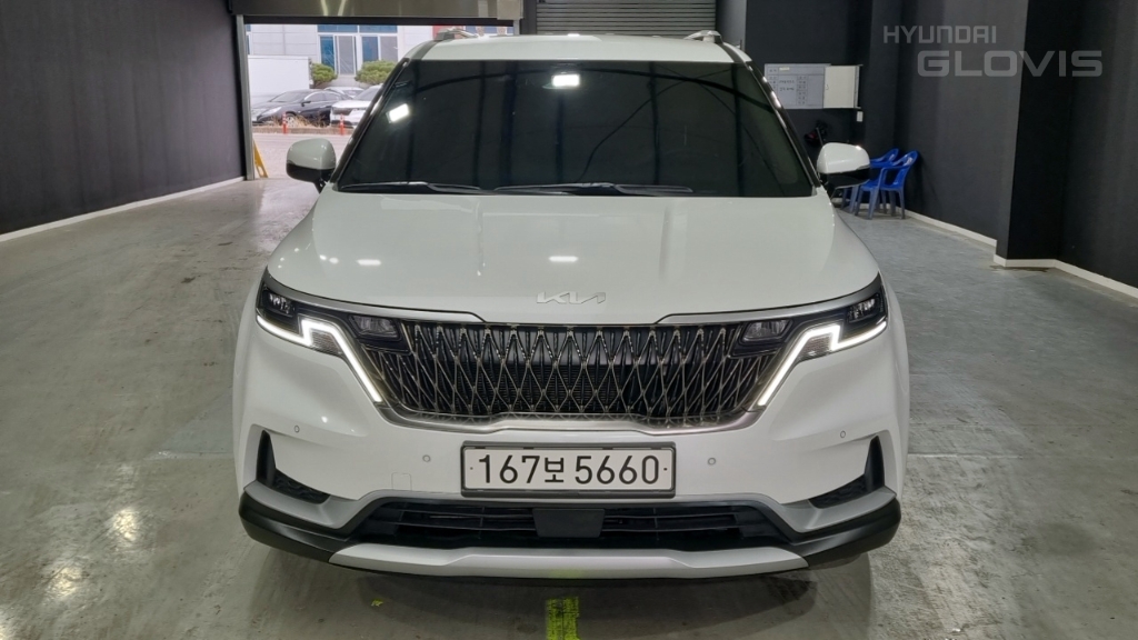 KIA New Carnival 9-Seater Diesel