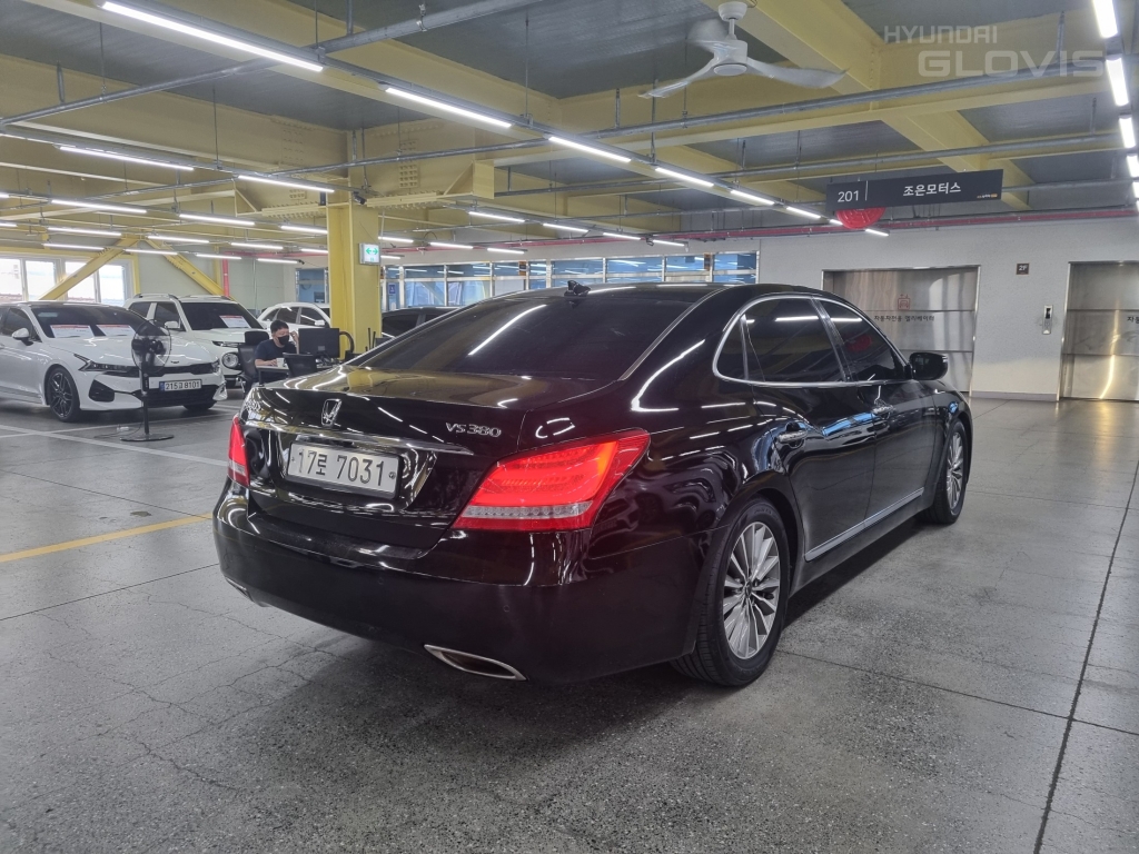 HYUNDAI Ecuus (New Model) VS380