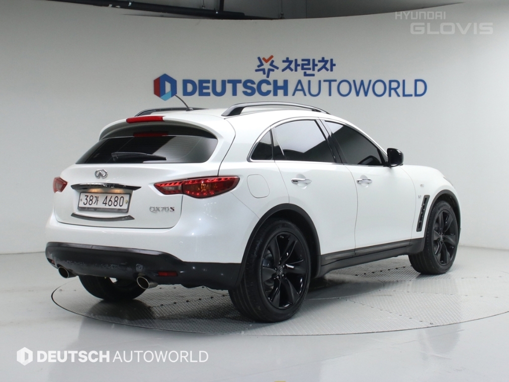 INFINITY QX70 3.7 S AWD