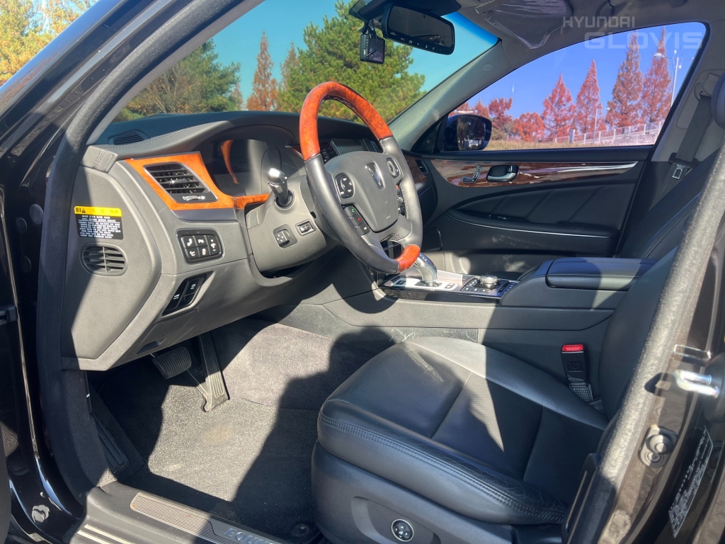 HYUNDAI Ecuus (New Model) VS500