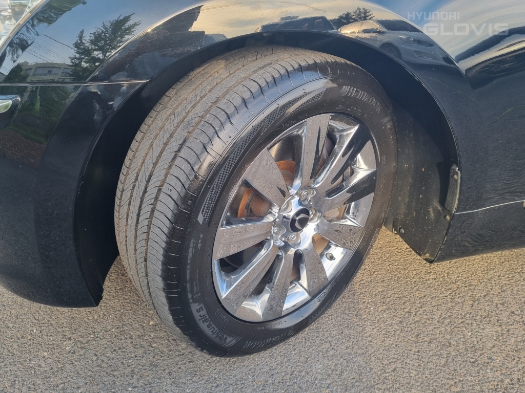 HYUNDAI Ecuus (New Model) VS380