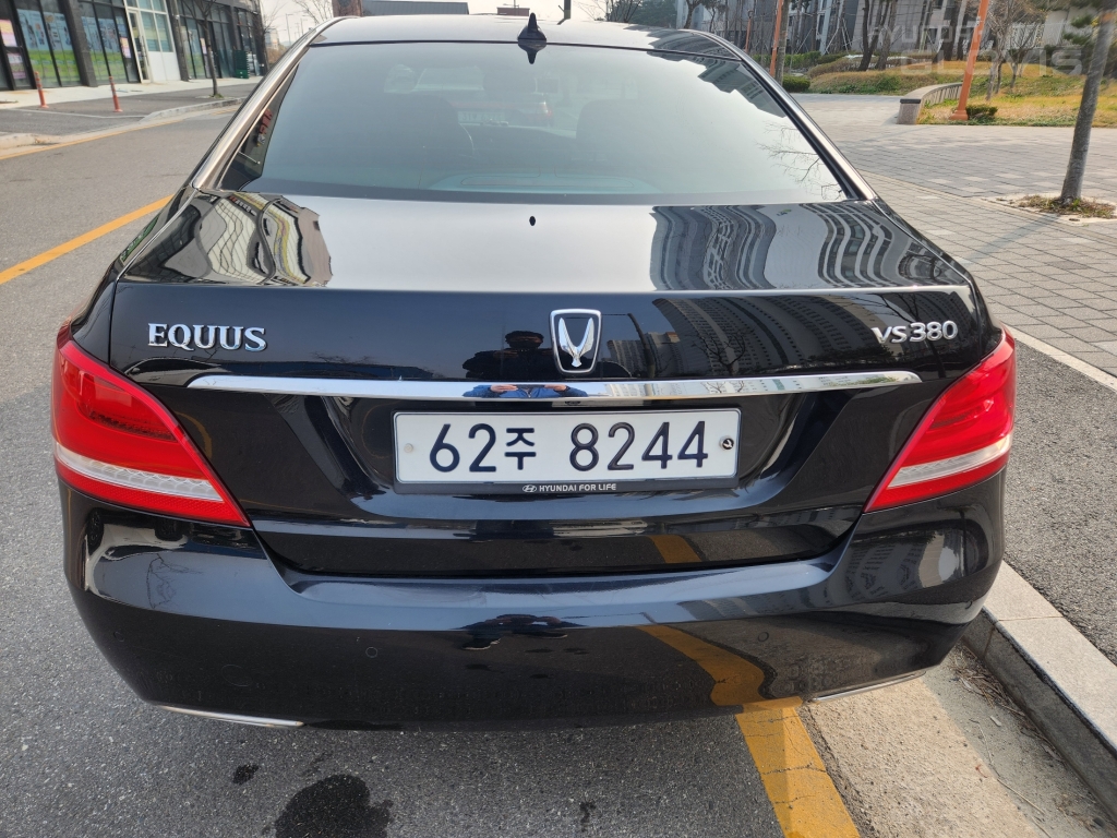 HYUNDAI Ecuus (New Model) VS380