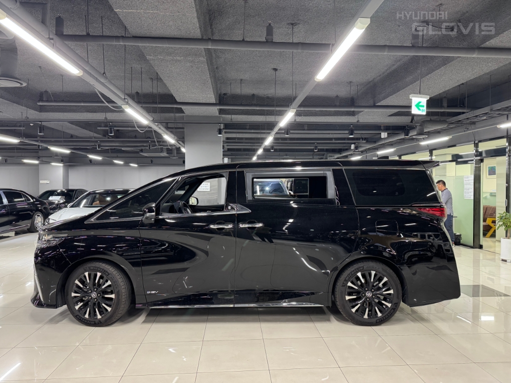 TOYOTA Alphard (4th Generation) 2.5 HEV AWD