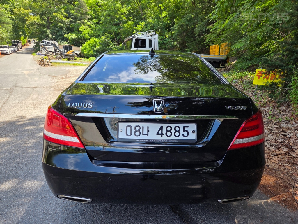 HYUNDAI Ecuus (New Model) VS380
