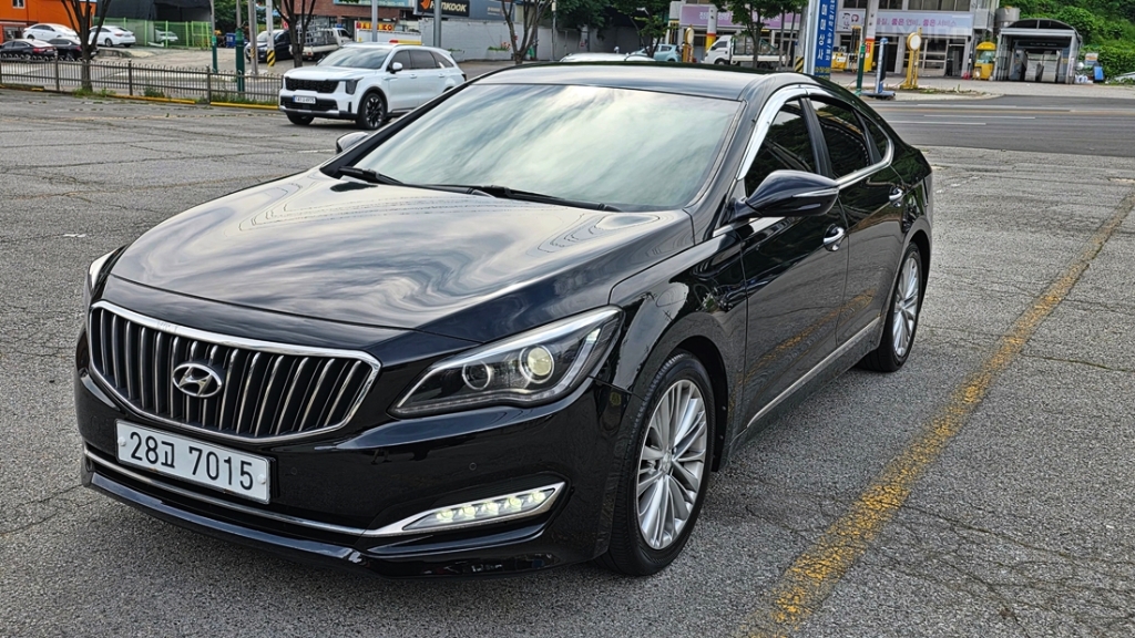 HYUNDAI Aslan G330