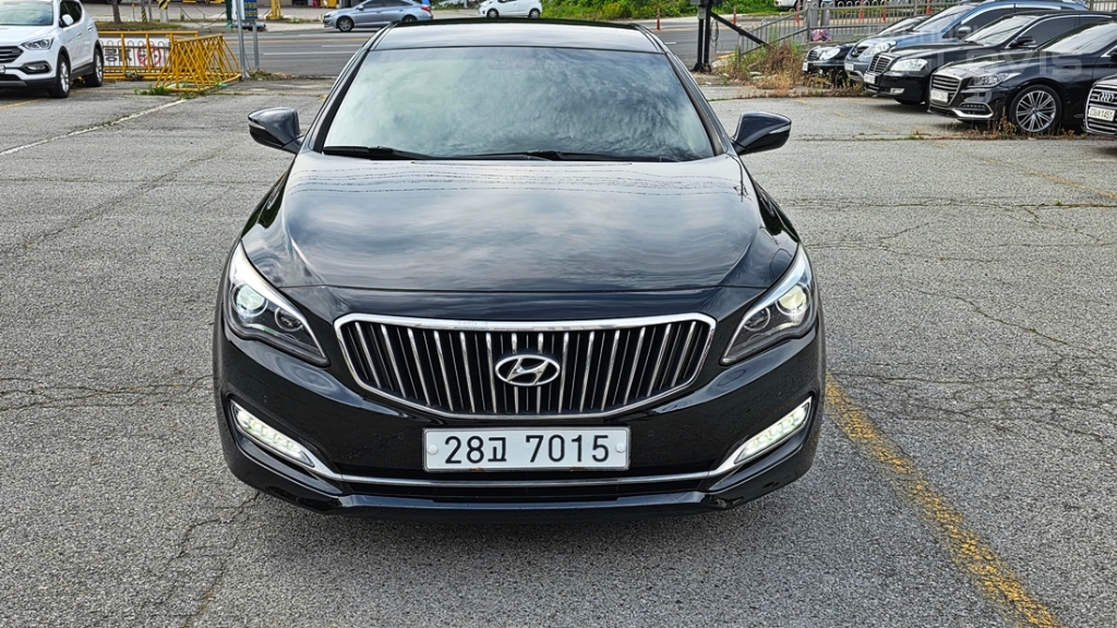 HYUNDAI Aslan G330