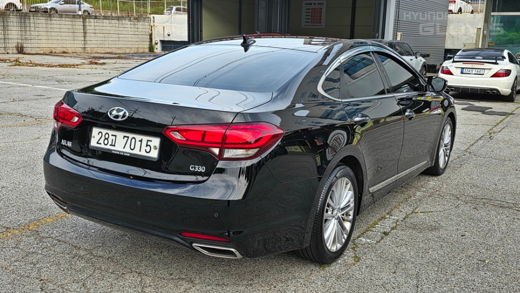 HYUNDAI Aslan G330
