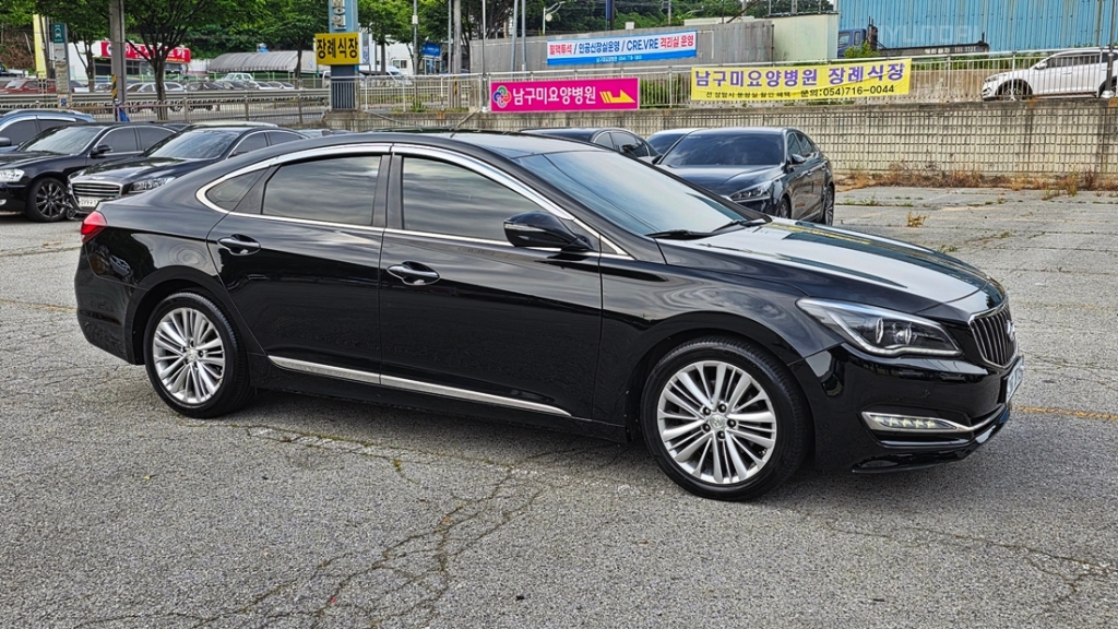 HYUNDAI Aslan G330