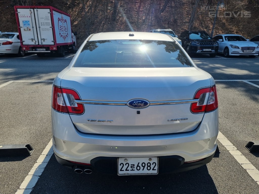 FORD Taurus (6th Generation) 3.5