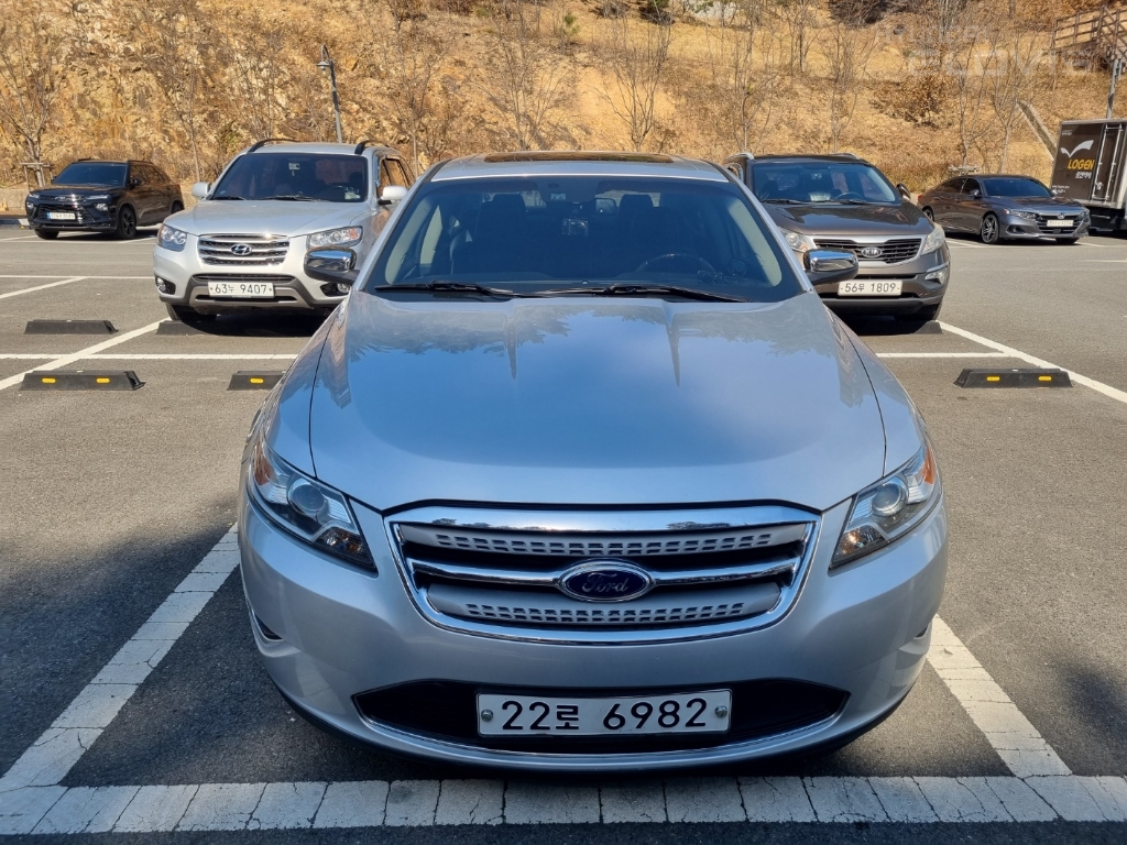 FORD Taurus (6th Generation) 3.5