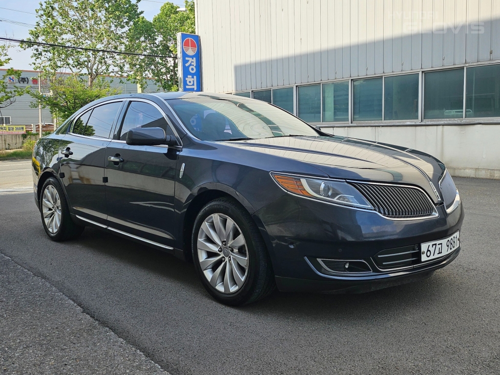 LINCOLN New MKS 3.7 FWD