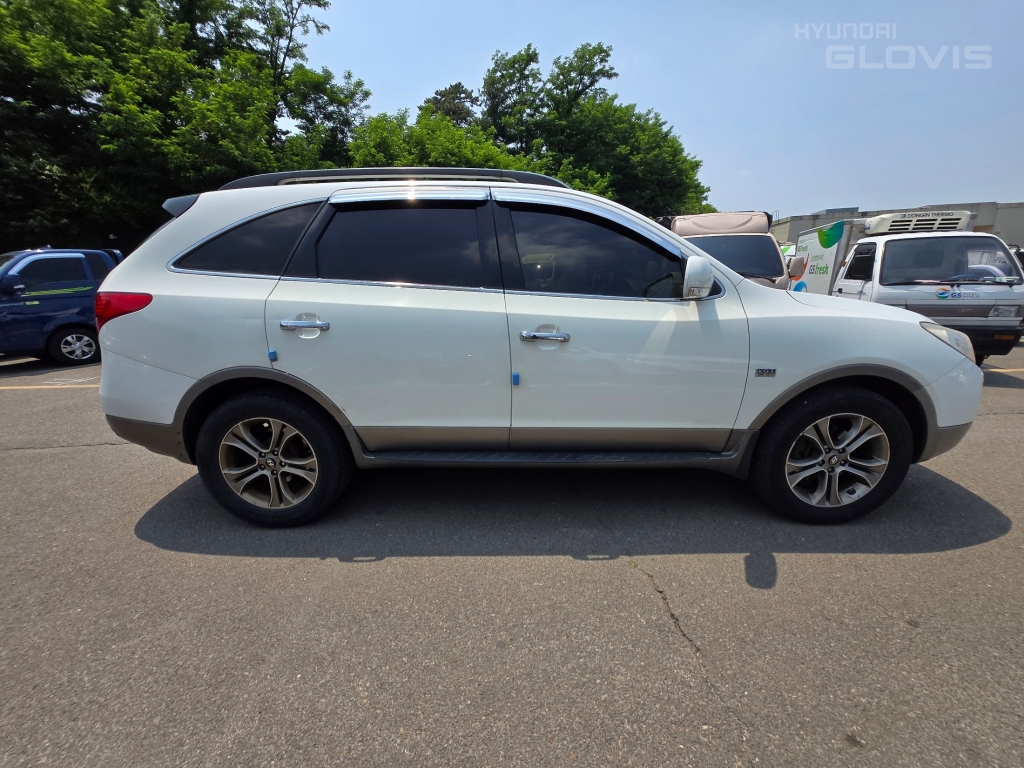 HYUNDAI Veracruz Diesel 2WD
