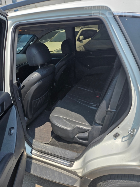 HYUNDAI Veracruz Diesel 2WD