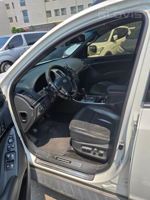 HYUNDAI Veracruz Diesel 2WD