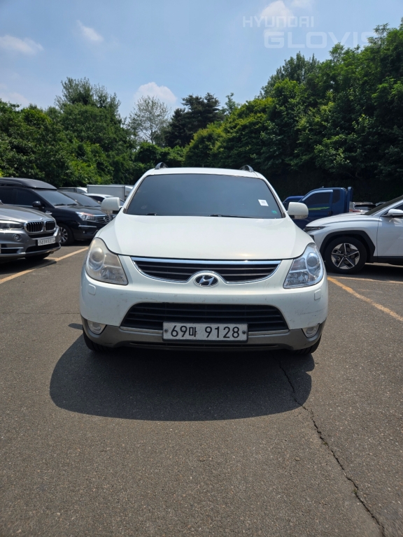 HYUNDAI Veracruz Diesel 2WD