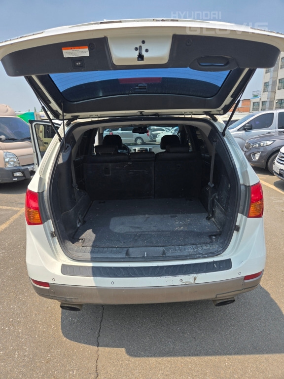 HYUNDAI Veracruz Diesel 2WD