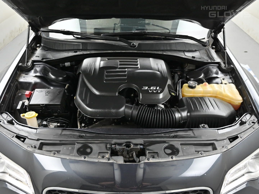CHRYSLER 300C (2nd Generation) 3.6
