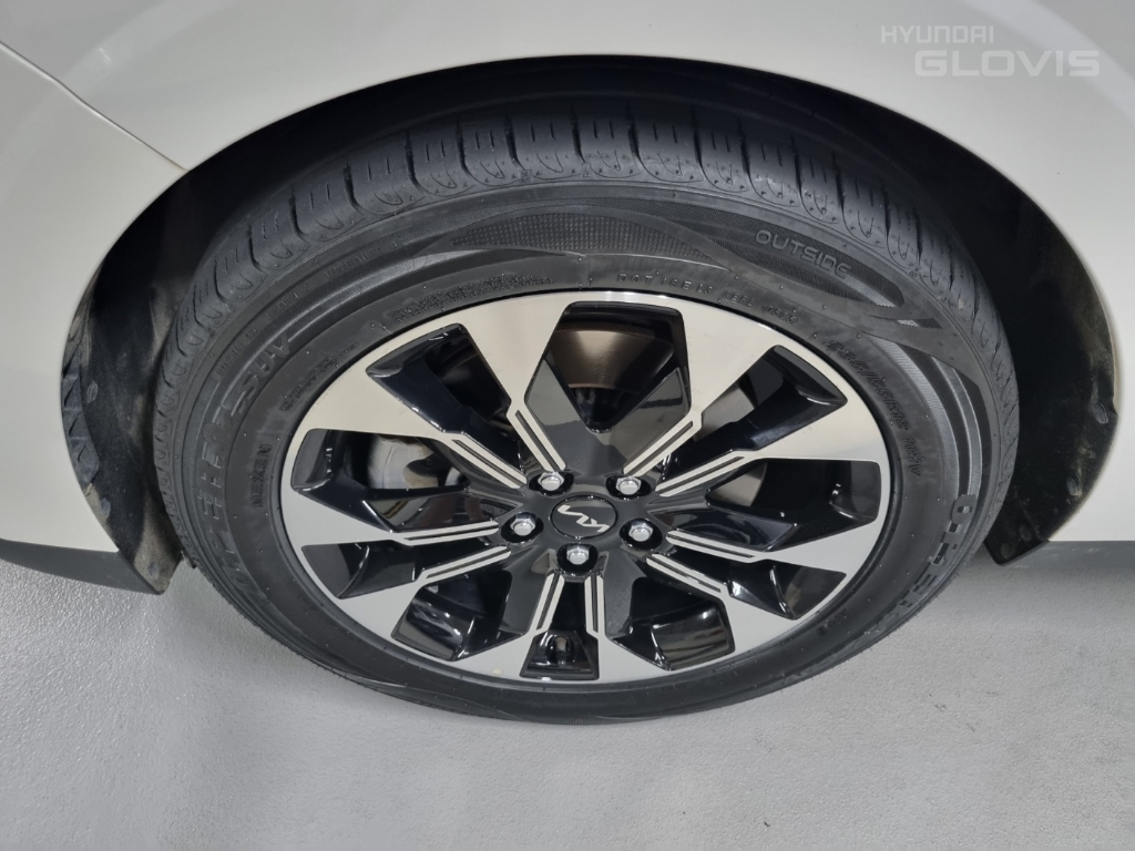 KIA New Carnival Limousine 7-Seater Diesel