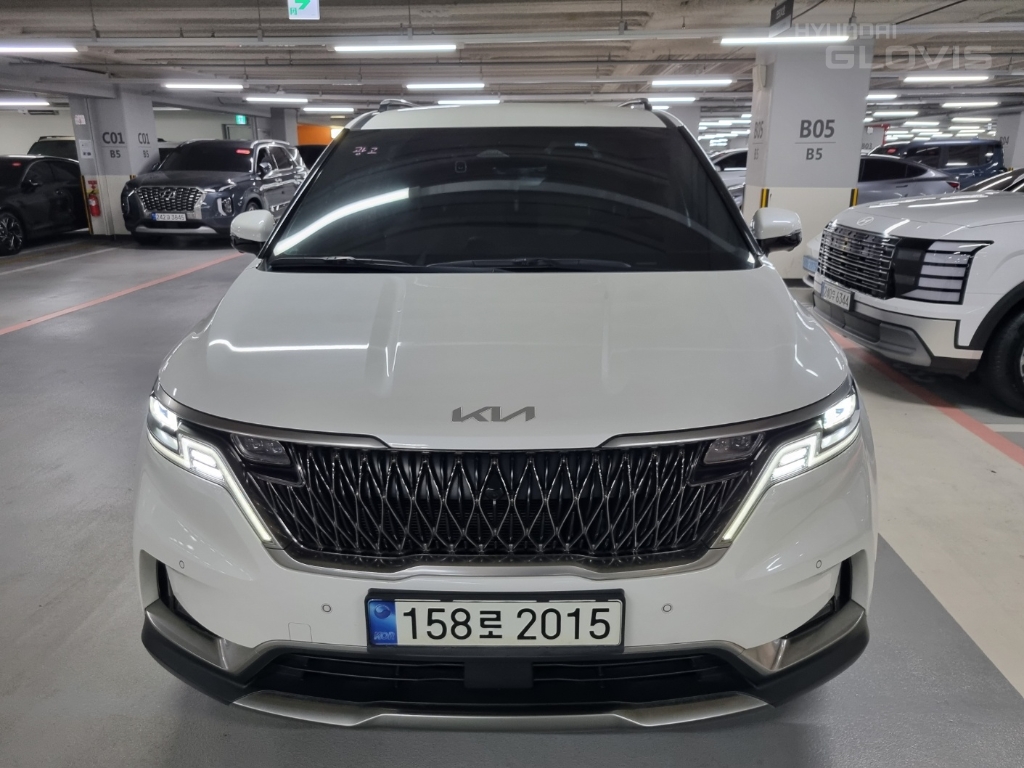 KIA New Carnival Limousine 7-Seater Diesel
