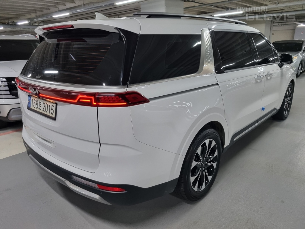 KIA New Carnival Limousine 7-Seater Diesel