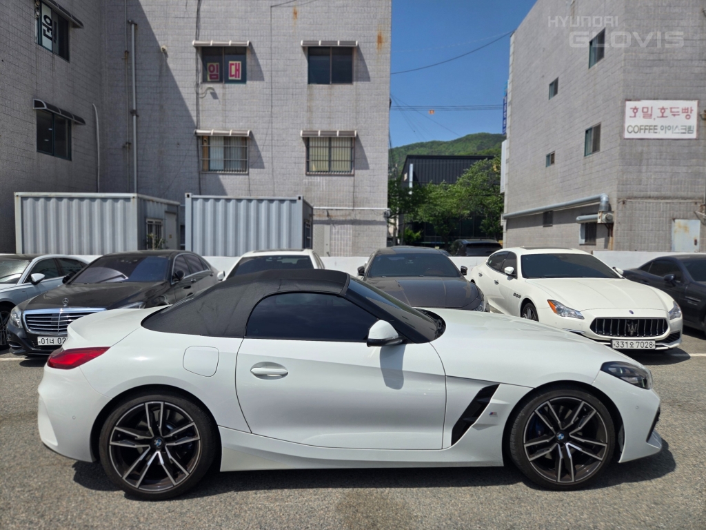 BMW Z4 (3rd Generation) 20i SDrive