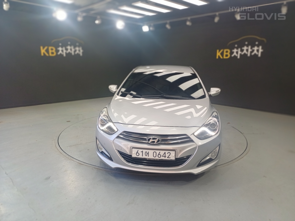 HYUNDAI I40 Saloon 1.7 VGT