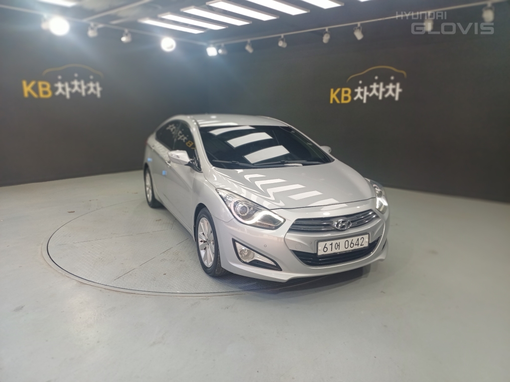 HYUNDAI I40 Saloon 1.7 VGT